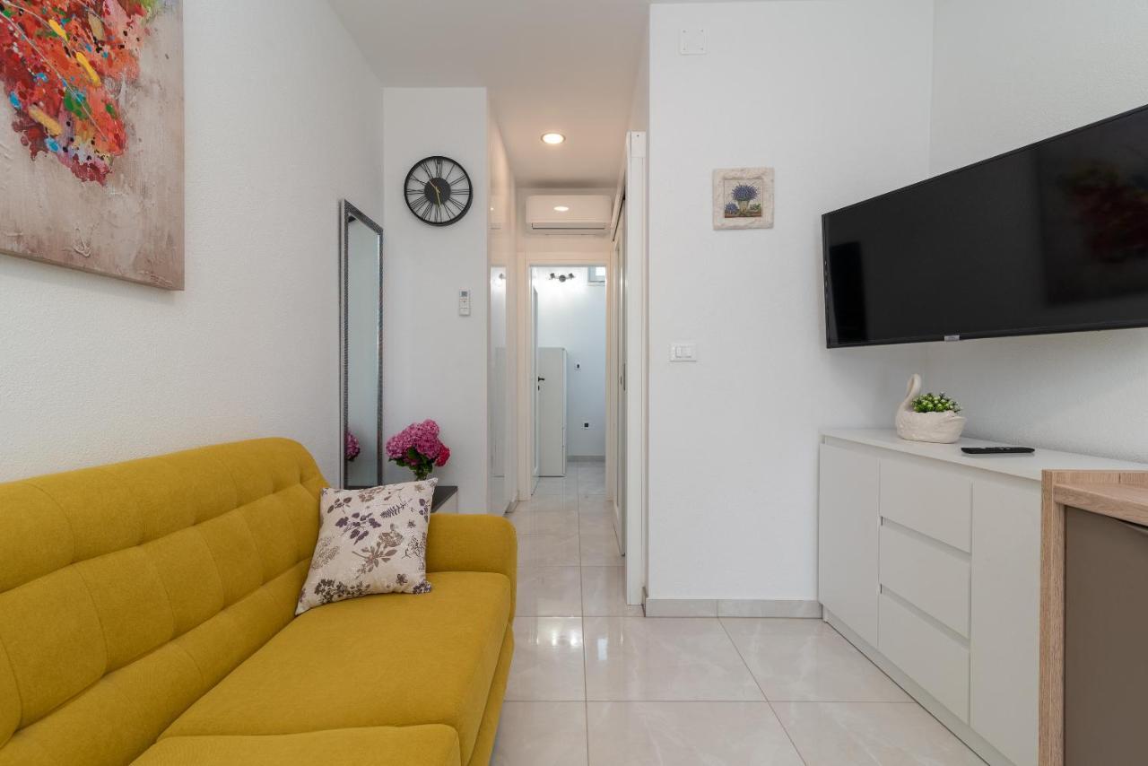Apartment Leo Trogir Zewnętrze zdjęcie