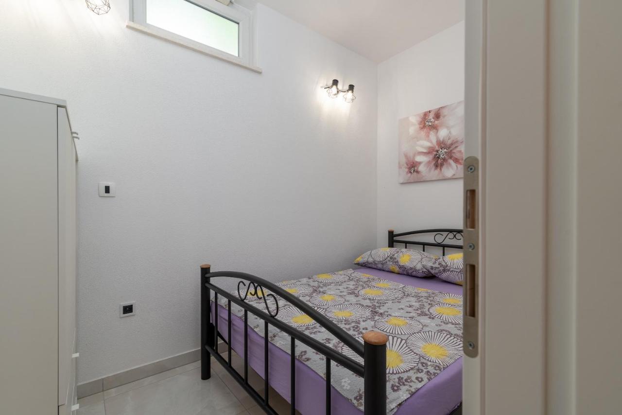 Apartment Leo Trogir Zewnętrze zdjęcie