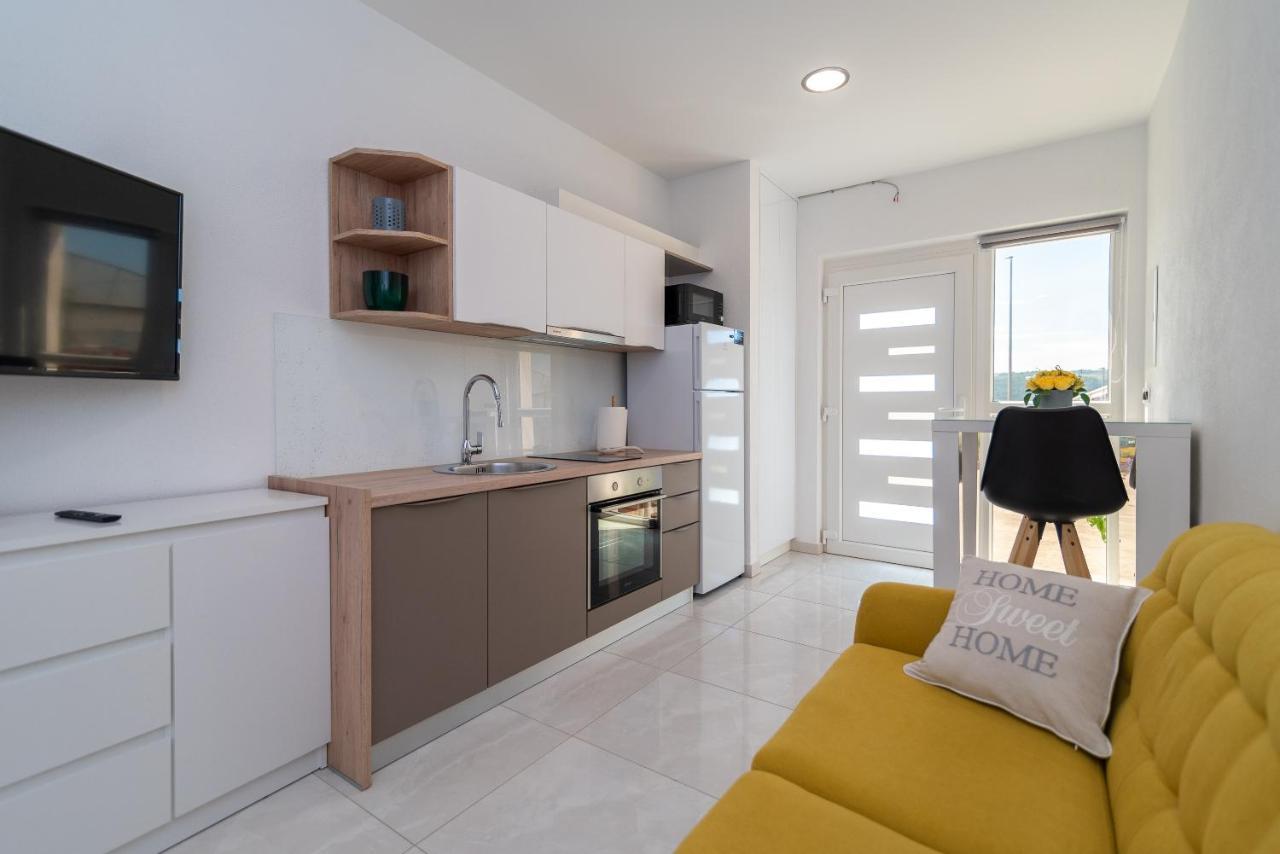 Apartment Leo Trogir Zewnętrze zdjęcie